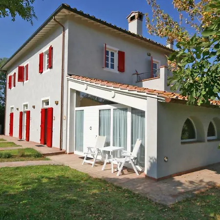 Sleeps 4 Air Con Appartement Empoli