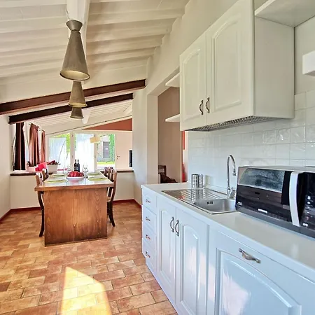 Appartement Sleeps 4 Air Con *