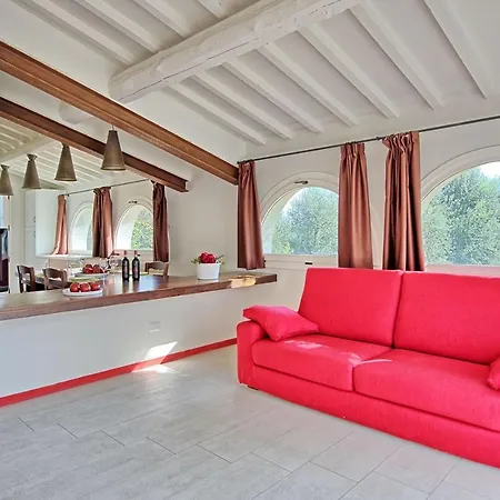 Sleeps 4 Air Con Empoli